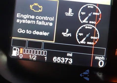 2010 Ferrari California z USA, uszkodzony, nr VIN ZFF65LJA7A0176101